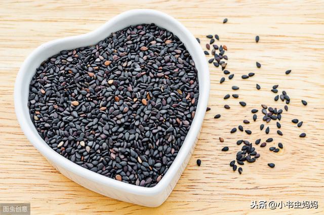 春风：宝宝辅食不加盐没味道？妈妈学会做6种天然调味料，孩子吃得香