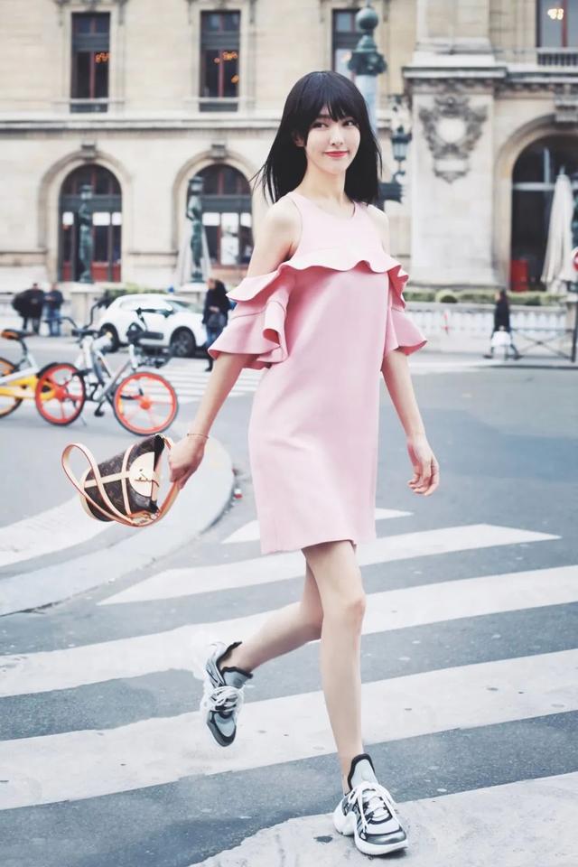 时尚探究社今夏穿裙子千万别配这四双鞋，简直丑哭啦