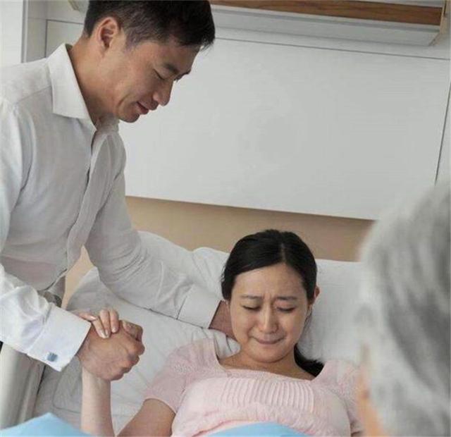 你的育儿经|80后产妇生下龙凤胎，刚要缝合时产妇说的话，让医生哭笑不得