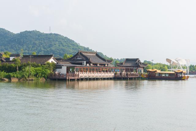 约吗旅行@不愧为江南水乡,杭州除了西湖外还有这几座湖可以游览