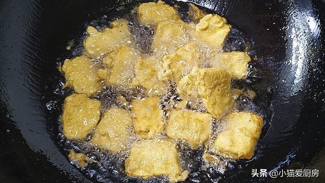 杏鲍菇别再炒了，看看小猫的这种做法，口感外酥里嫩，味好真香