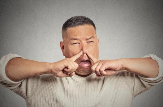 便秘|屁多要当心！医生：可能是4种疾病的“信号”