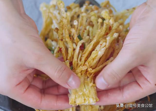 金针菇美味新吃法，简单3步就能上桌，香辣解馋，营养的居家美食