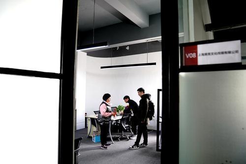 公司|求职遭婉拒，上海90后视障女孩自主创业，成多平台有声书主播