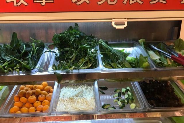 38元自助大骨头，迎来关店潮，用“小套路”对待顾客，难怪会倒