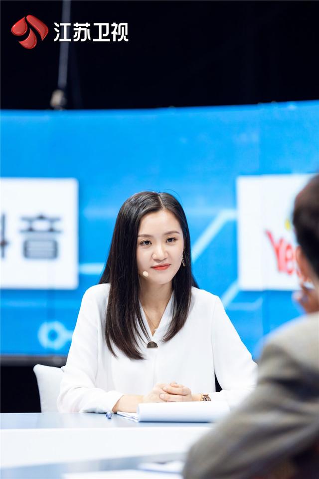 《最强大脑》有智青年竞争S圈层，首播收割全网热议江苏卫视
