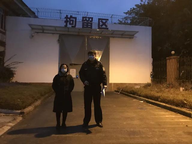 还有人相信驾考“七天包过”小广告？广西女子花6000换来大教训