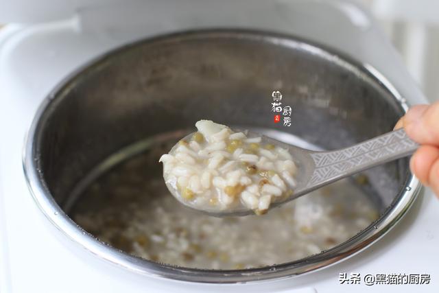 『超级宝妈』6点40起床，7点吃早餐，做早餐高效率，养胃早餐就应该这么安排
