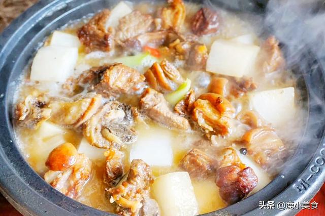 冬季炖羊肉，谨记“4不放”，羊肉鲜酥不发黑，羊汤鲜白又暖胃