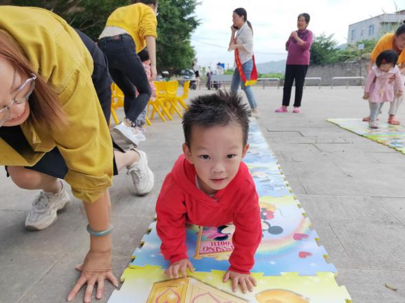 公益早教进社区 暖暖温情润成长——连江县二附幼早教进社区活动信息报道