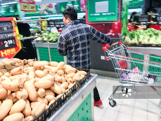 超级宝妈：组图：特殊时期，憋疯的爸爸们这样带娃，网友：没让人失望