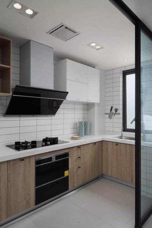 意想不到的神奇效果，120平米的三居室，简约风格只花了8万，太值了