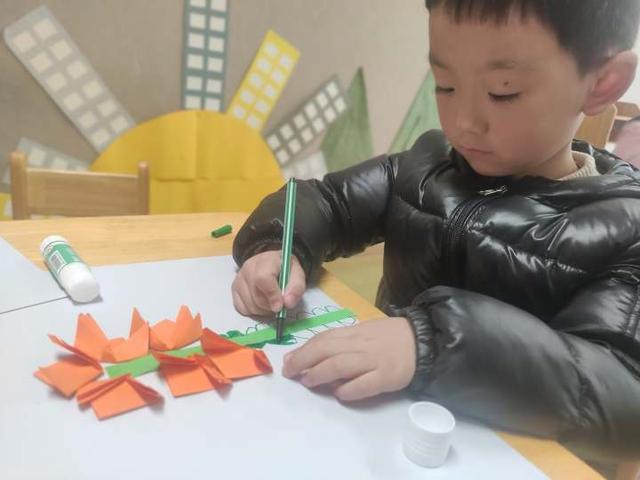 妈妈|长得真像！京都实验幼托园的孩子们纷纷晒出和妈妈的合影