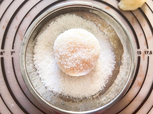 让孩子欲罢不能的橘子糯米糍，做法很简单，几块钱成本就搞定