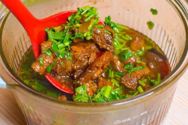 “三九补一冬，来年无病痛！”小寒养生宜温补防寒，调养免疫力