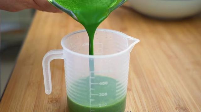 孩子不爱吃蔬菜，幺妹这样做，酥脆柔软又多层，挑食的孩子也爱吃