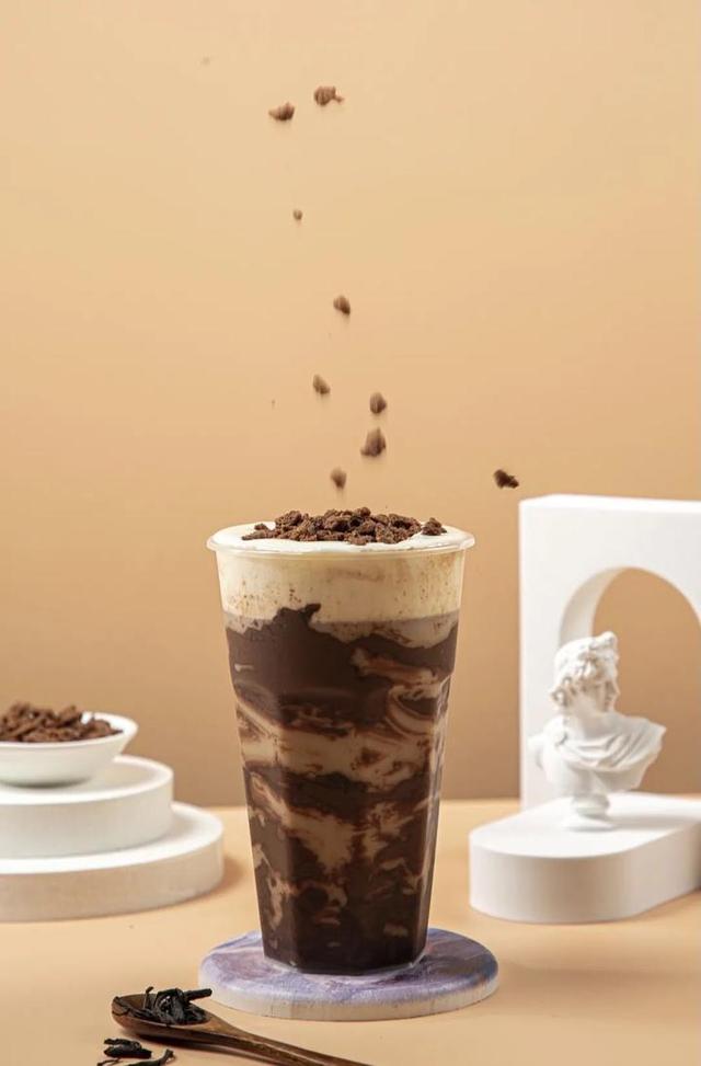 蝴蝶里秋冬新品上市，这家主打广式点心的茶餐厅三十年只专注手工制作，招牌乳鸽不容错过