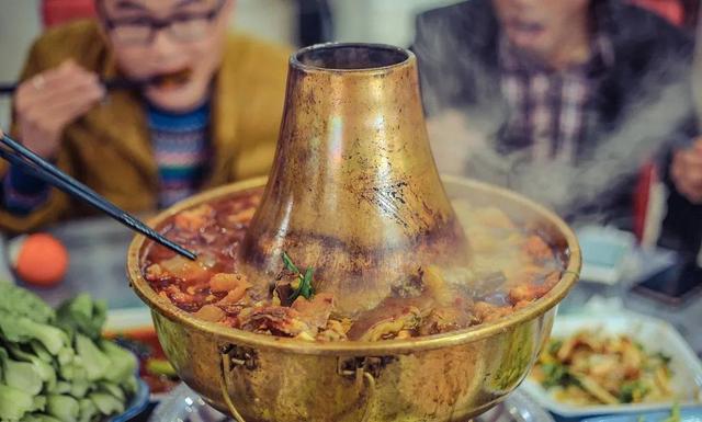 品鲜营口 | 用沸腾的肉食盛宴温暖寒冬——洪记铜火锅