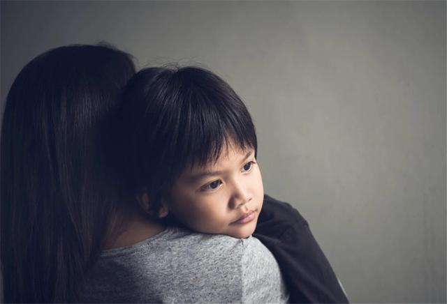 有种颜色看起来很酷，但如果孩子偏爱它，家长就要当心了