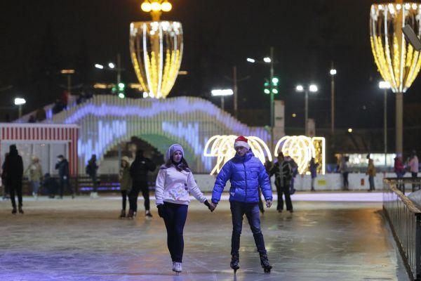 经济|外媒：俄罗斯经济创11年最大降幅