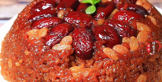 年夜饭，送大家一道“红糖糯米”，香甜软糯，比八宝饭还要好吃