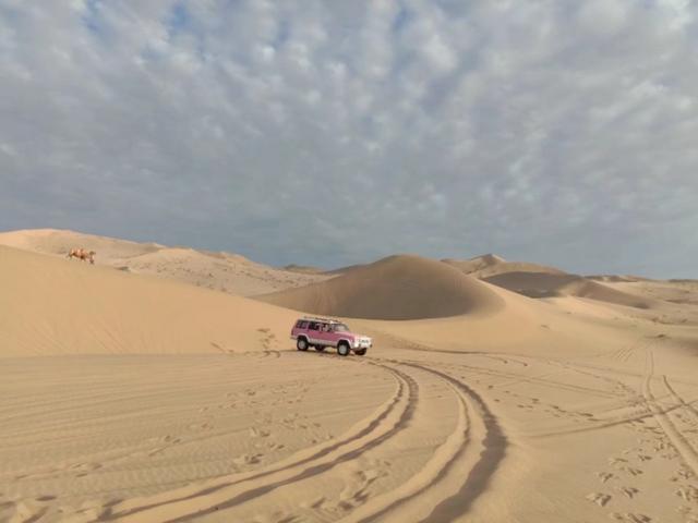 「世界那么大」敦煌鸣沙山露营