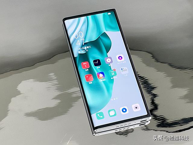 无级OLED、可伸缩，OPPO X 2021卷轴屏概念机来了