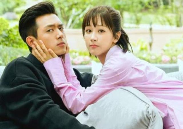而这部电视剧,其实是《亲爱的热爱的》姊妹篇,而主角也是有男二号