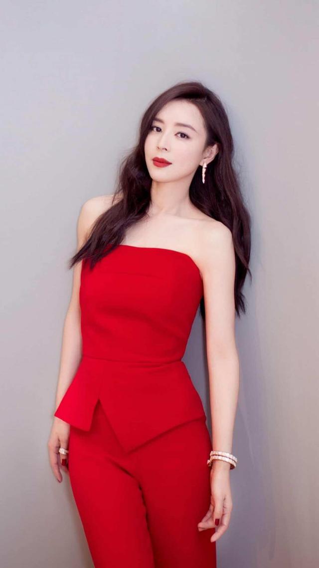 『超级宝妈』岁月的痕迹爬上她们的脸庞，唯独留下了慈祥和对子女无限的留恋！