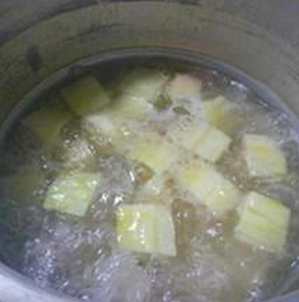超级宝妈|夏季，一周三次食用这道汤，宝宝长得好，改善脾胃，营养均衡