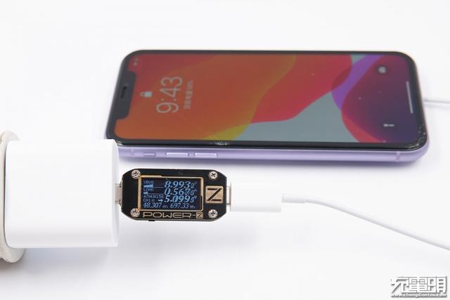 苹果MagSafe磁吸式无线充是指向未来的吗？