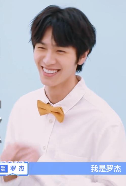 小女就是辣么酷|郭敬明当导师的《少年之名》，“照骗”选手真不少，PS前后差太远