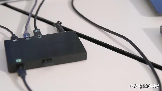 与USB颇有渊源Thunderbolt 4雷电4，是释放笔记本性能的独有设计