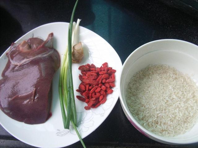 猪肝这样吃太香了，暖胃暖心，营养美味又简单易做，不懂得真可惜