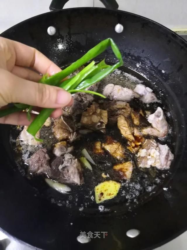 糖醋排骨：经典做法，爱吃肉肉的宝宝绝对不能错过