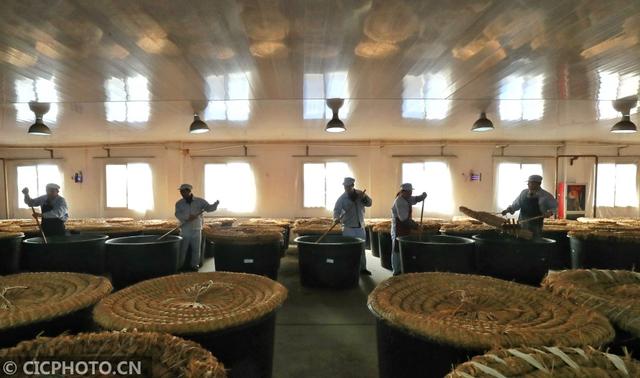 浙江湖州：传统酿醋 香飘海外