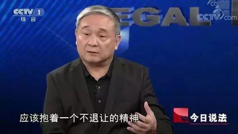 「暖先生格调」“给我打回去!” 3岁儿子被小朋友踢头,妈妈的举动引起无数人争论!
