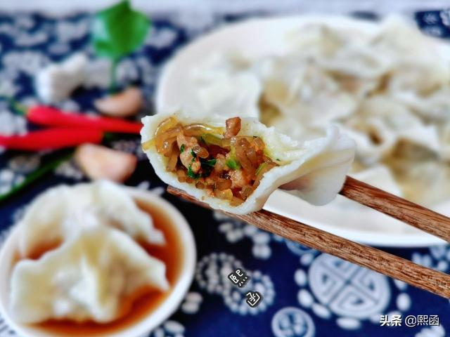 冬至吃饺子我家就爱这馅，1把泡一锅，比白菜馅香，比三鲜馅鲜