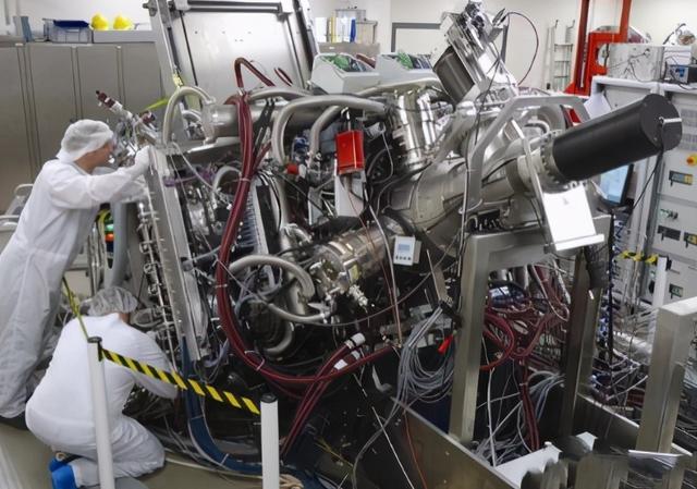 EUV光刻机取得突破！华为迎来重大喜讯，接下来就看三星了