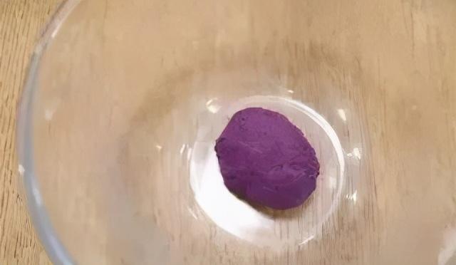 馒头变着花样做，松软可口，好吃又养胃，孩子吃得不亦乐乎