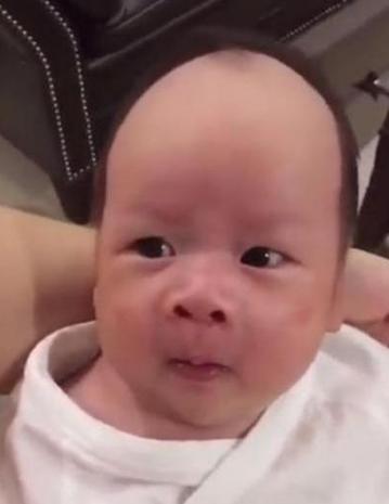 [你的育儿经]“地中海”宝宝走红，发量稀少让网友哭笑不得：上辈子是程序员