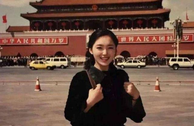 你的育儿经@有个冻龄妈妈是件好事吗?过来人:小时候有面子,长大后自卑