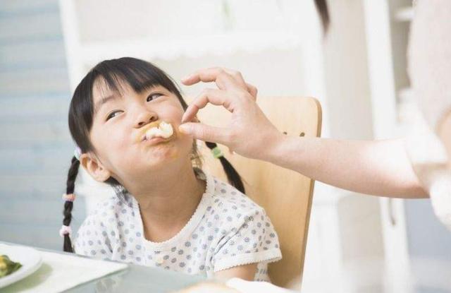 #你的育儿经#8岁孩子来大姨妈？家长就得注意了，暗示性早熟