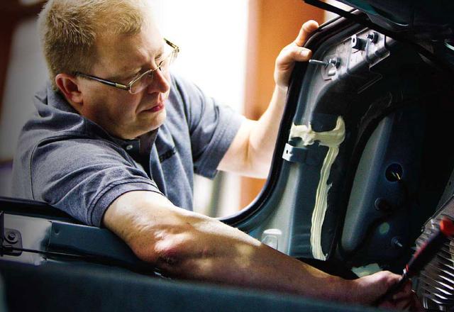 iPhone 12 mini真机上手视频流出！小屏党的福利