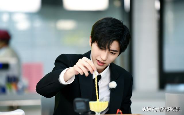 跑男新人小白进阶之路不好走,黄嘻嘻和蔡憨憨,快点成长起来吧|电影工厂