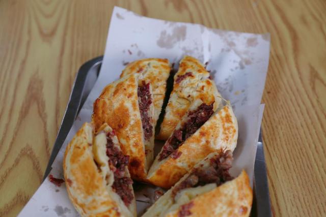 专家进店评审了！来瞧瞧"保定驴火十大名店"入围店铺有哪些特色？