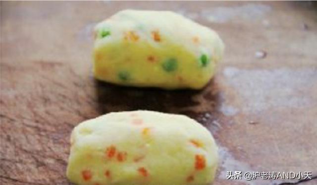 【超级宝妈】小孩子,不肯好好吃饭怎么办?这样做让他抢着吃!