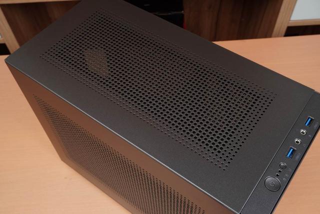 好久没有遇到令人心情澎湃的机箱了，先马趣造双平台搭建（上篇）