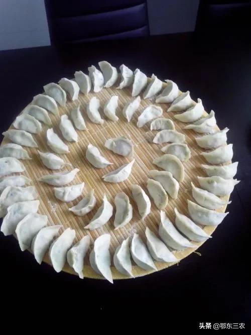 农村冬至包饺子，怎样做馅儿，使饺子好吃？