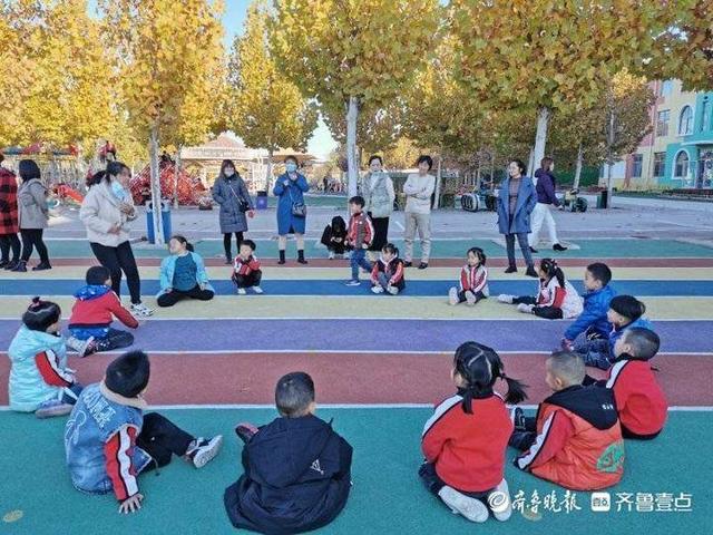 陈庄镇中心幼儿园组织召开各班组家园交流会